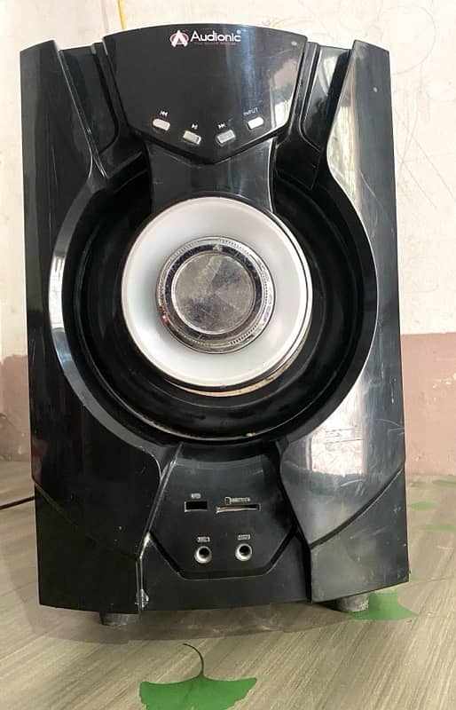 Audionic speakers RB- 110 1