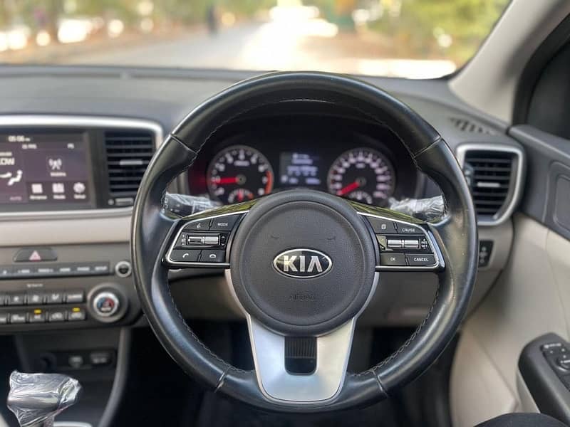 KIA Sportage 2022 8