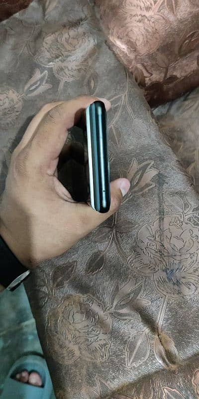 Google pixel 6 urgent (sale) 3