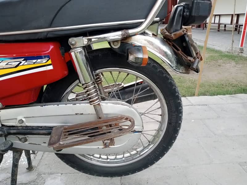 Honda CG 125  Red Color 1