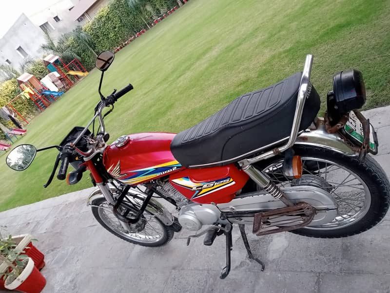 Honda CG 125  Red Color 6