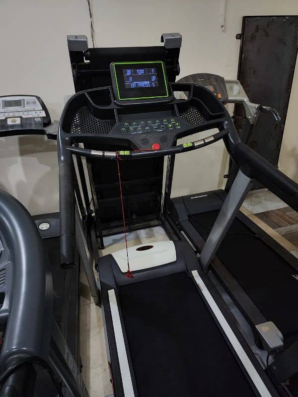 treadmils. (0309 5885468). ellapticals. spin bikes. home gym. gym cycles 19