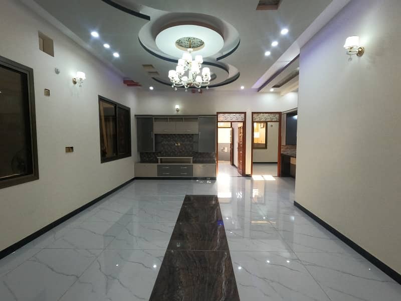 Prime Location 240 Square Yards House In Beautiful Location Of Saadi Town - Block 7 In Karachi 2