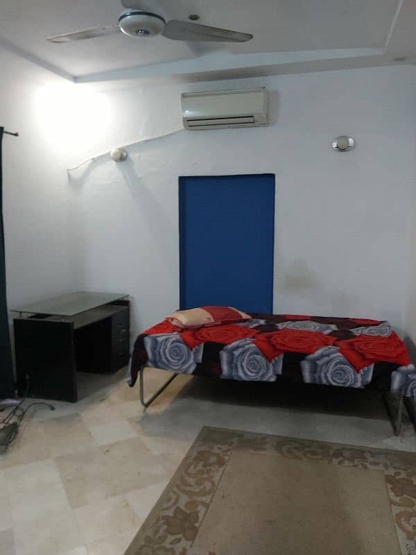 Room for Rent in DHA Phase 8. 4