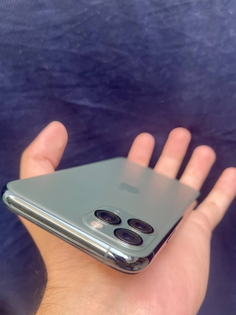 iPhone 11 Pro Factory Unlock 3