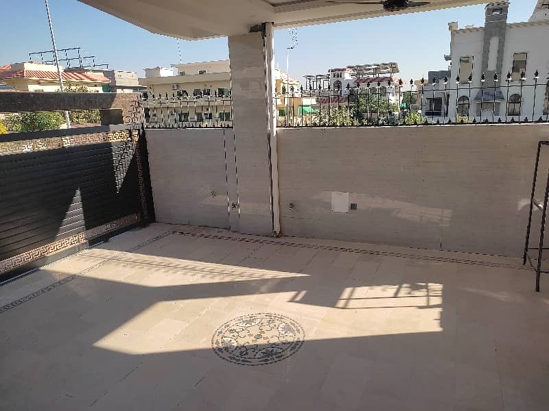 1 kanal Ground portion for rent in d 12 9