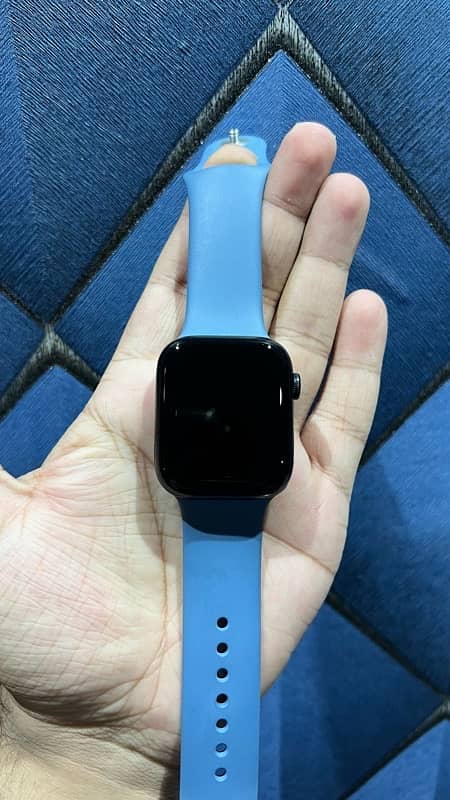 Apple Watch Series 9 45mm in Apple Warranty 1