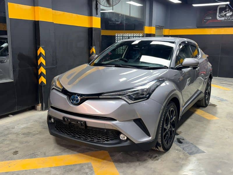 Toyota C-HR 2018 1