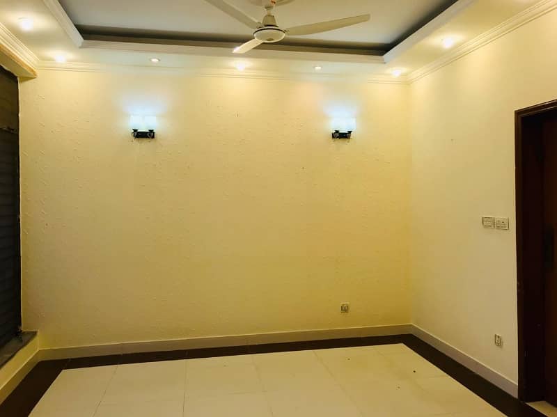 10 Marla Luxury Full House For Rent In DHA Phase 3,Block Z, Lahore. 1