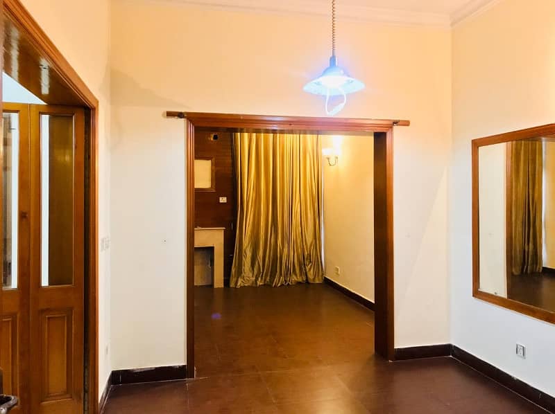 10 Marla Luxury Full House For Rent In DHA Phase 3,Block Z, Lahore. 12