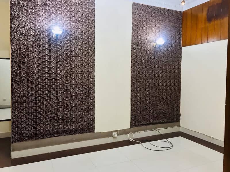 10 Marla Luxury Full House For Rent In DHA Phase 3,Block Z, Lahore. 17