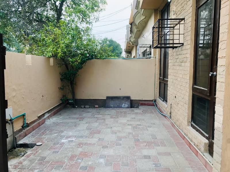 10 Marla Luxury Full House For Rent In DHA Phase 3,Block Z, Lahore. 23