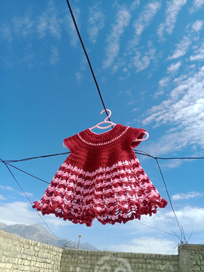 Crochet baby frock #crochetbabyfrock #handmadefrock #babywear #girlwea 2