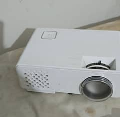 Mini Projector mint condition