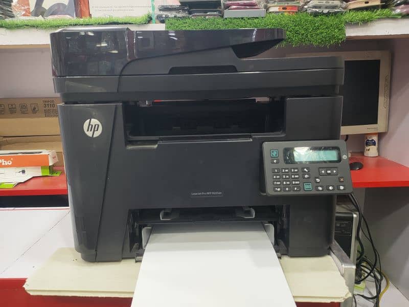 Hp LaserJet Pro MFP M225dn 0