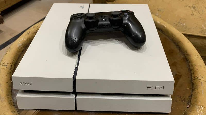 PS4 3tb White With Original Controller No Issue 3