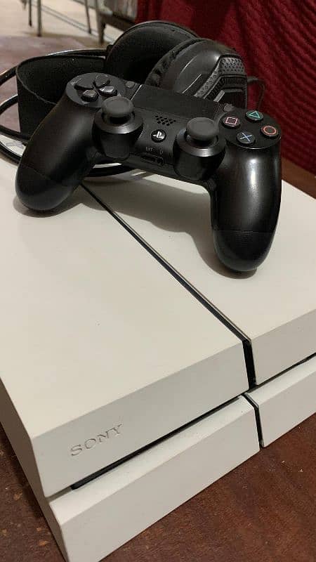 PS4 3tb White With Original Controller No Issue 5