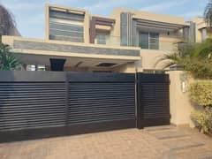 1 kanal beautiful design house for sale in dha phase 4