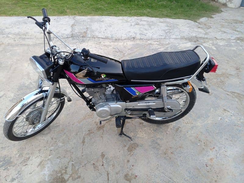 Honda 125 Jhelum number All documents clear 1