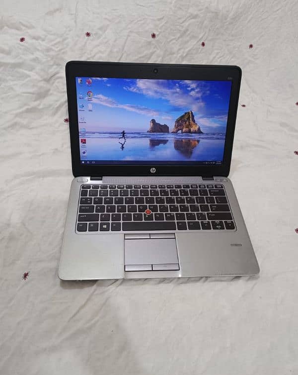 Hp EliteBook Core i5-4th Gen 8GB RAM BackLite Keyboard 512GB HHD // 0