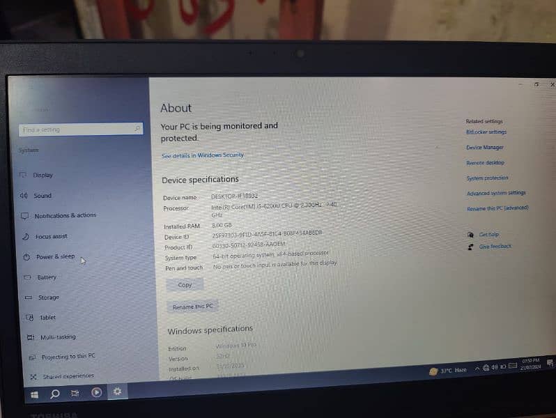 Toshiba laptop i5 6th generation 8gb ram 120gb hard SSD 1