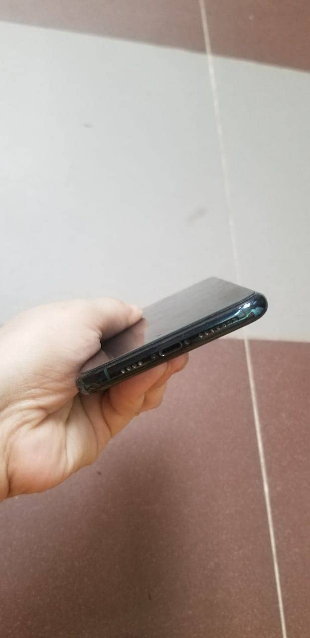 Iphone 11 pro Max 64 GB 4