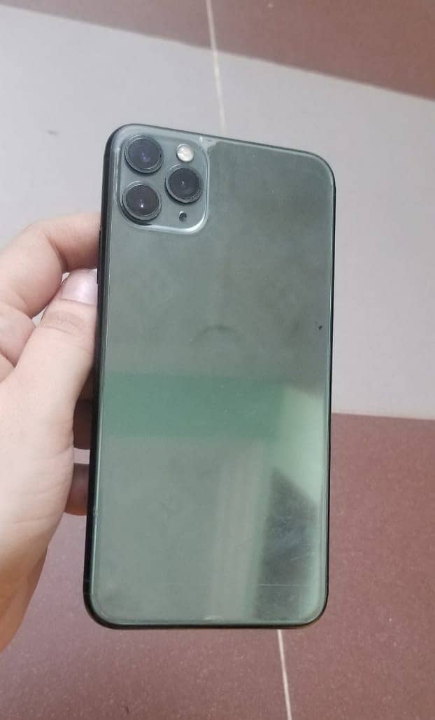 Iphone 11 pro Max 64 GB 8