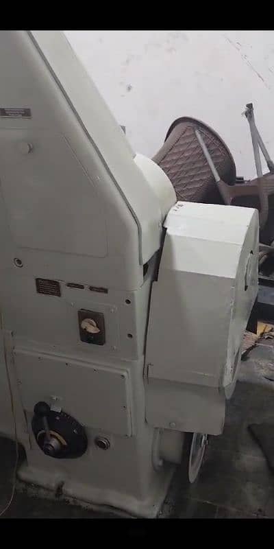 Polar Automatic Paper Cutting Machine 6