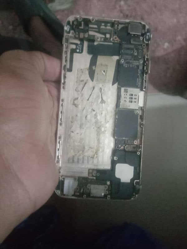 iPhone 6 board 0