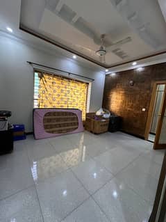 UPPER PROSHAN FOR RENT LOCATION CHAKLALA SCHEME 3