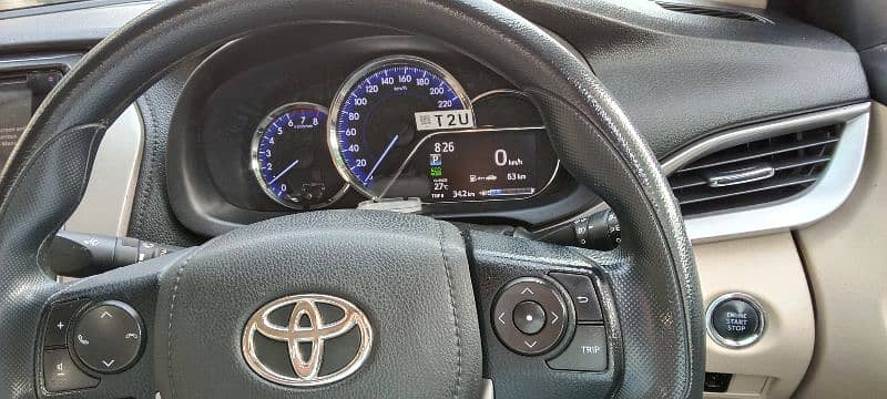 Toyota Yaris 1.5 cvt ativ x 2020/21. btr city vitz Passo Corolla cultus 2