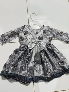 Bow style baby frock