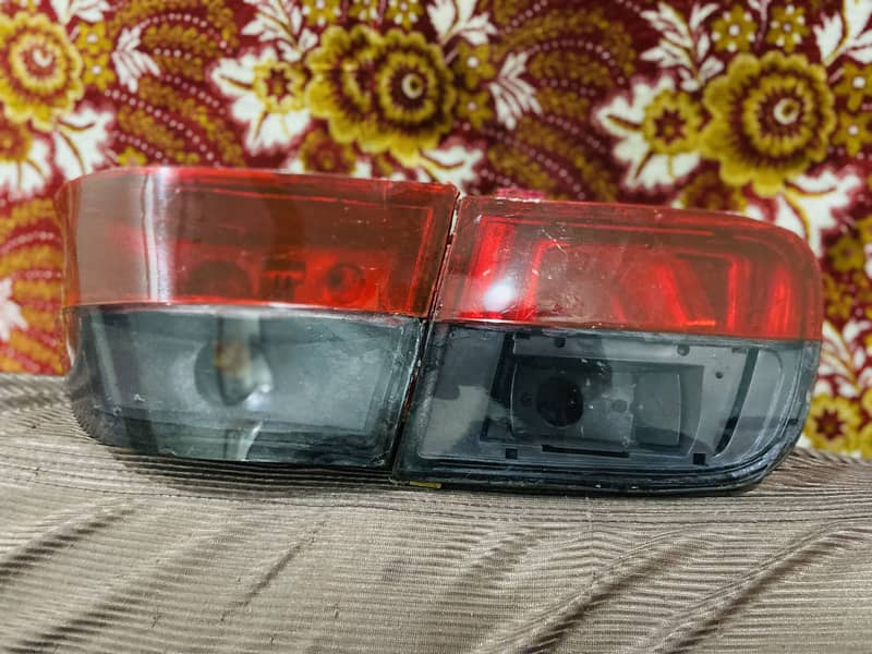 Honda civic 1995-97 back lights 4