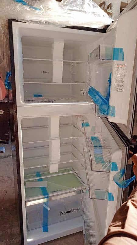 New Dawlance refrigerator freezer 3