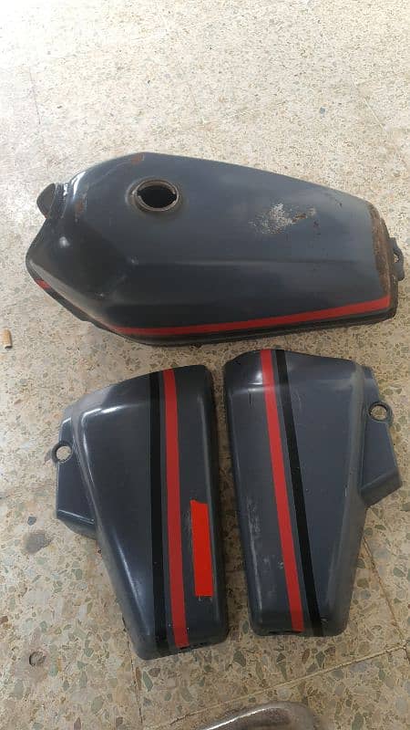 Honda 125 tanki taape 0