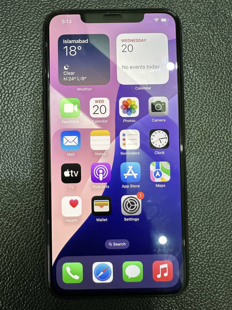 Iphone 11Pro Max 256 GB 85% BH with Box PTA single approved 7