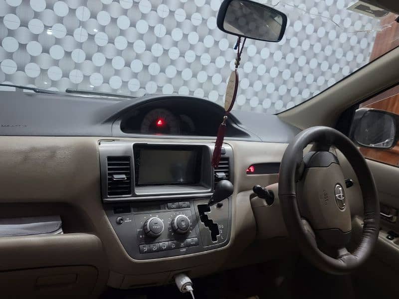 Toyota Raum 2015 0