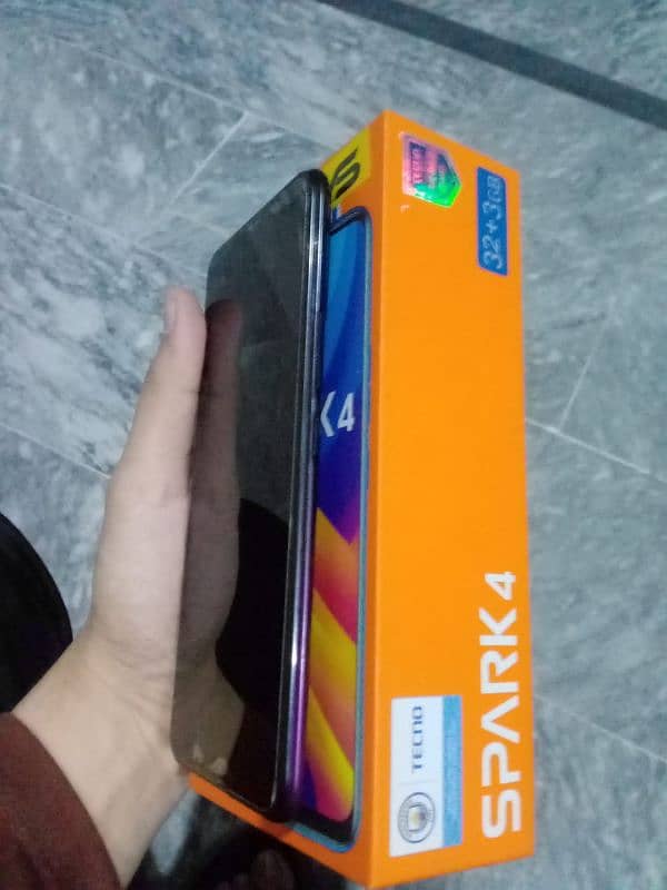 tecno spark 4 0