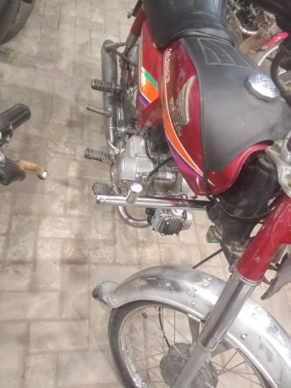 Honda CD 70 2011 sale or exchange any bike 4