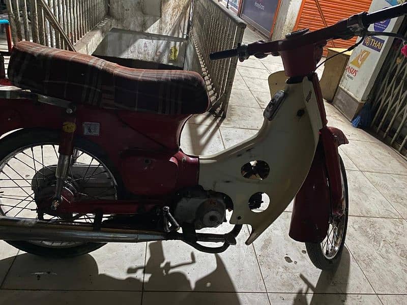 urgent sale genuine parts 50cc  for sale clutch free 5