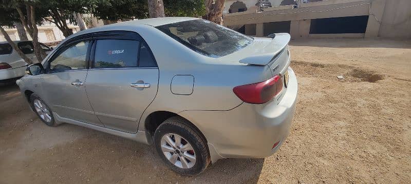 Toyota Corolla Altis 2011 SR 10