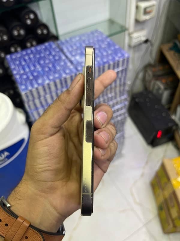 Iphone 14 pro Fu non active 8