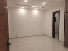 10 Marla Upper Portion For Rent In lake City