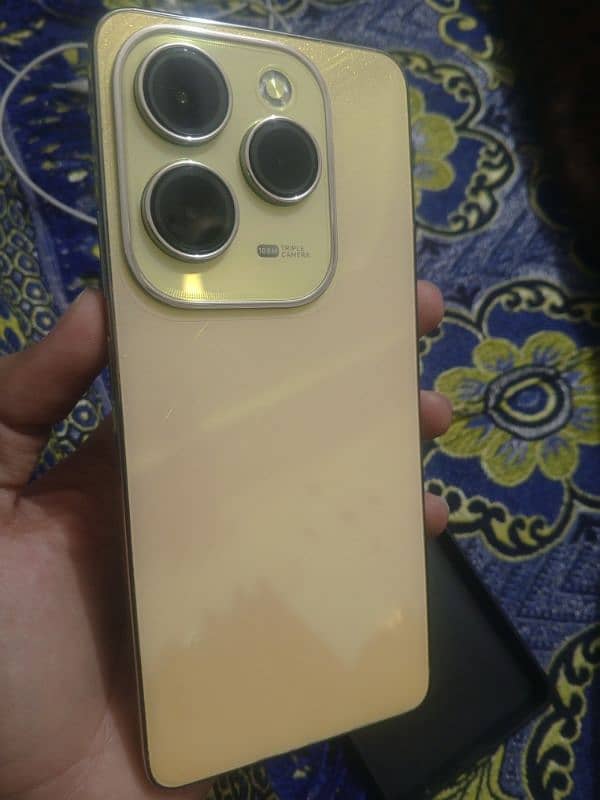 Infinix hot 40 pro 0