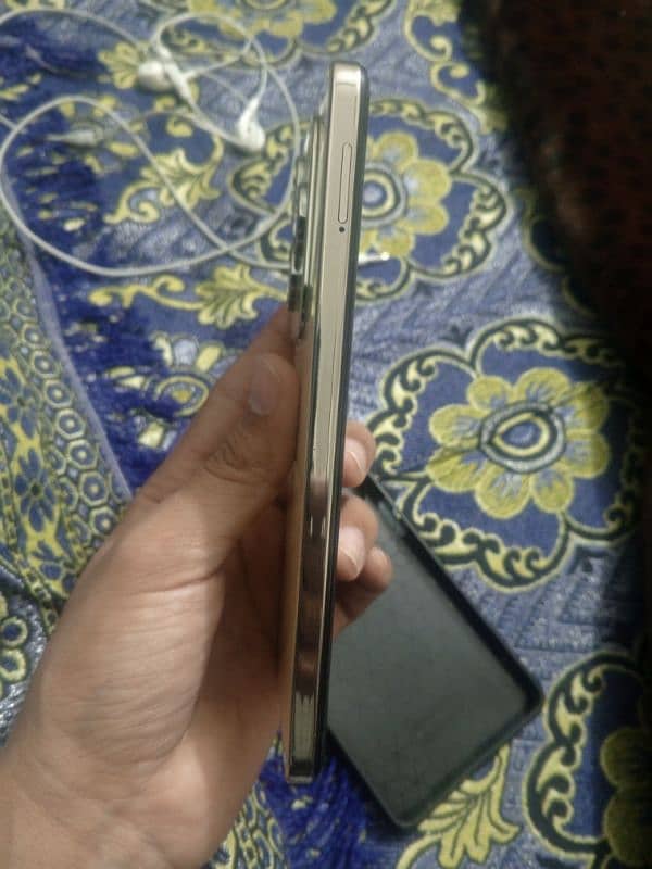 Infinix hot 40 pro 3