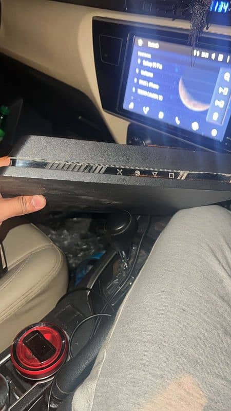 ps4 slim for sale with gta 5 CD 1