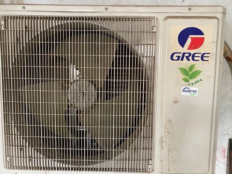 gree 1.5 ton heat and cool dc inverter only one season use 3