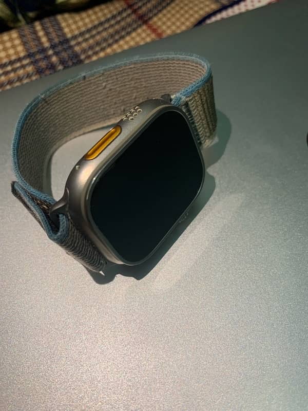 Apple watch ultra 1 49 mm titanium and ceramic case 4