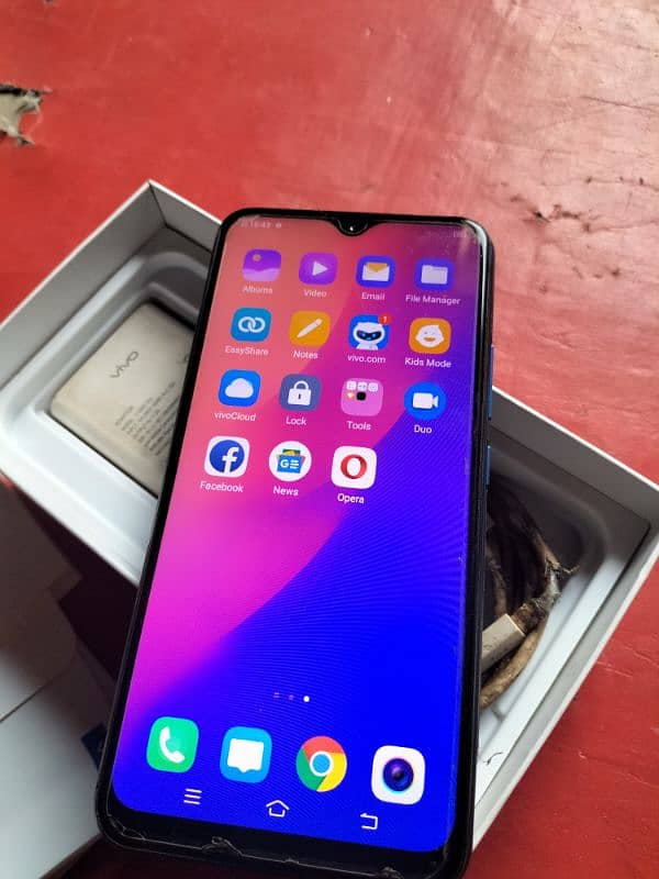 vivo y15 4Gb 64Gb 6