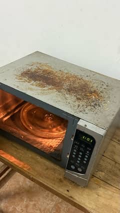 Microwave Oven for sale.